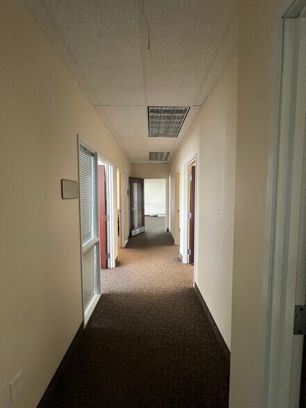 More Photos Of 555-561 E 1860 S, Provo Office For Sale