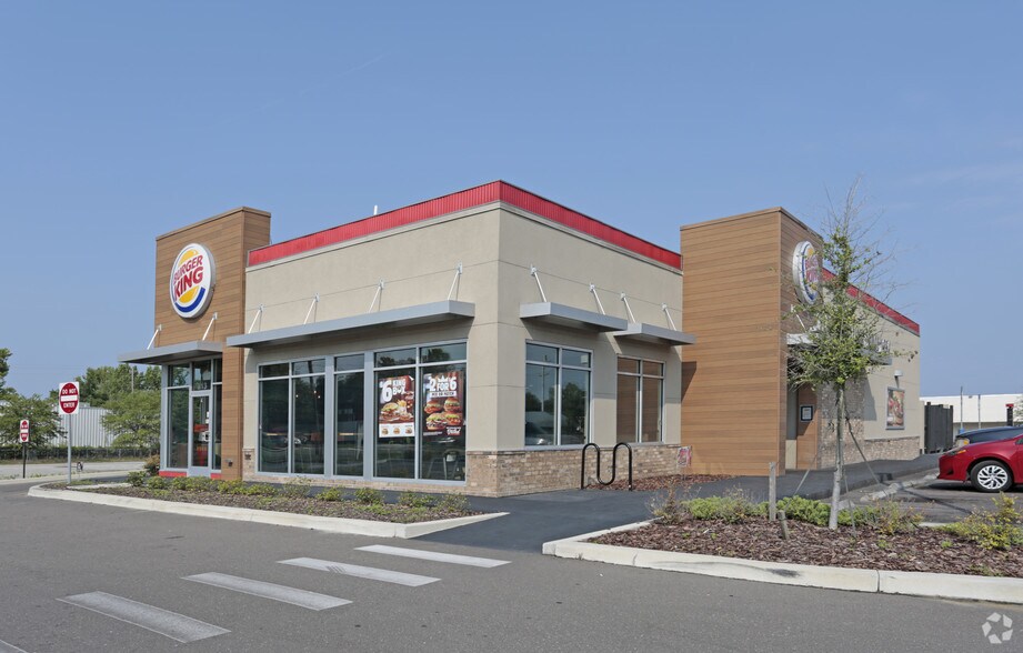 More Photos Of 817-837 S Walnut St, Starke Unknown For Lease