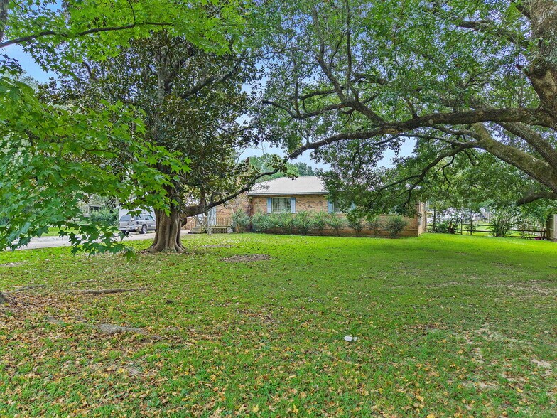 More Photos Of 19786 State Highway 181, Fairhope Specialty For Sale