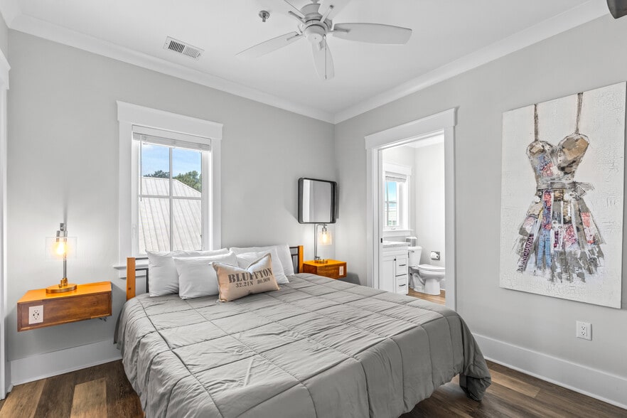 More Photos Of 8 State of Mind St, Bluffton Loft Creative Space For Sale