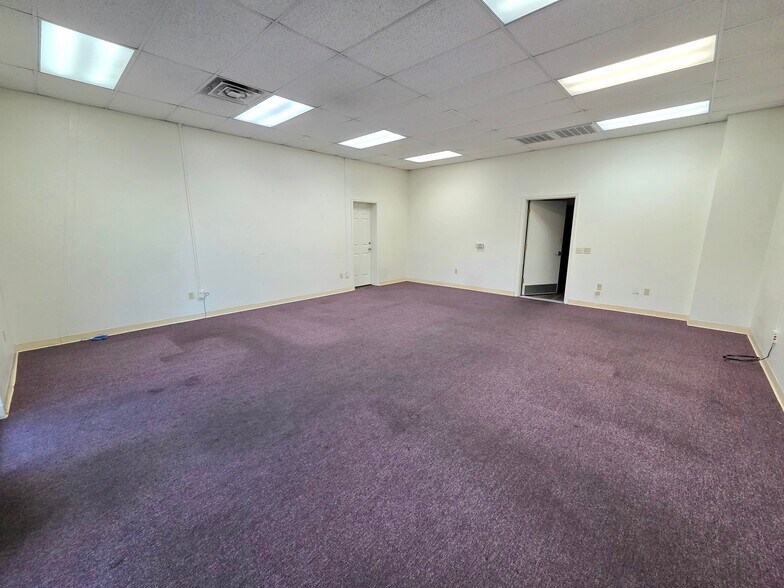 More Photos Of 2540 Zanella Way, Chico Service For Lease