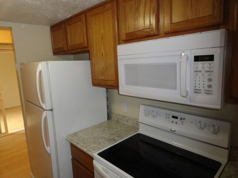 More Photos Of 1620 N Wilmot Rd, Tucson Apartments For Sale