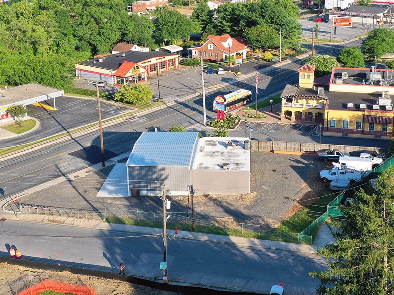 More Photos Of 119 Back River Neck Rd, Essex Auto Repair For Sale