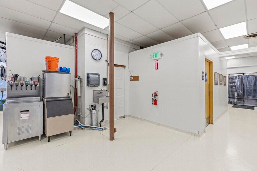 More Photos Of 348 Market St, Colusa Restaurant For Sale