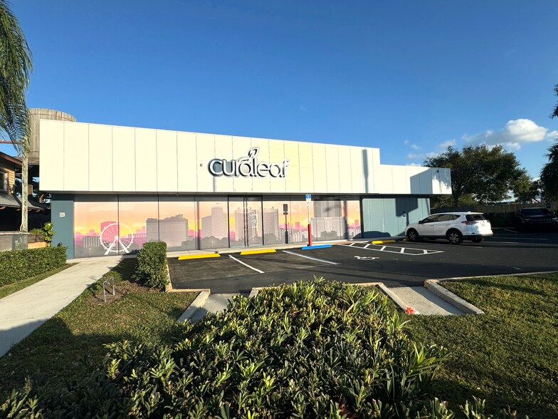 More Photos Of 6600 International Dr, Orlando Freestanding For Sale