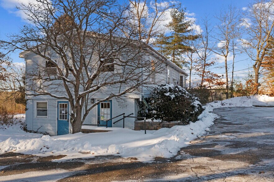 More Photos Of 428 NH-108, Somersworth Daycare Center For Sale