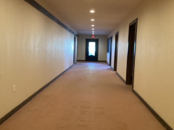 More Photos Of 189 Broadway St, Alba Storefront Retail Office For Sale