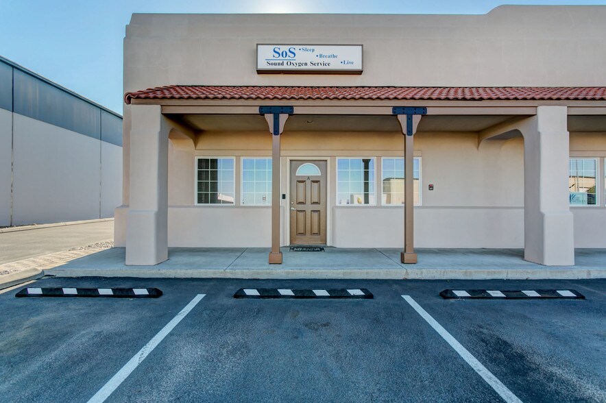 More Photos Of 6503 W Okanogan Ave, Kennewick Warehouse For Lease