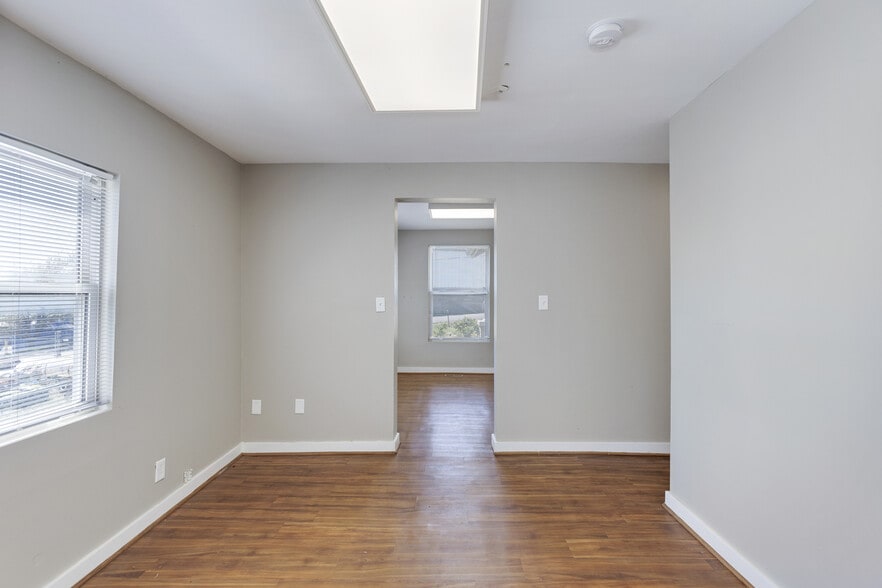 More Photos Of 2412 Felts Ave, Nashville Office Residential For Lease