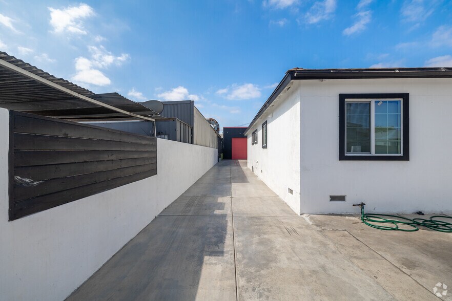 More Photos Of 4820 W 142nd St, Hawthorne Loft Creative Space For Lease