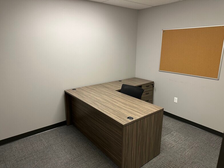 More Photos Of 375 Bay Rd, Queensbury Medical For Lease