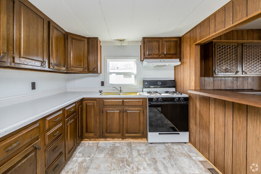 More Photos Of 1010 Maple St, Chadron Manufactured Housing Mobile Home Park For Sale