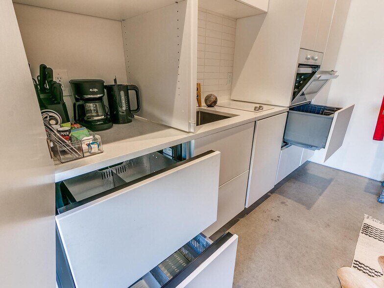 More Photos Of 711 N Douglas Ave, Oklahoma City Apartments For Sale