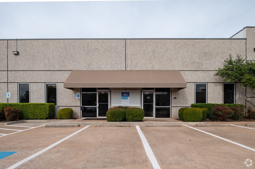 More Photos Of 7415 Whitehall St, Richland Hills Light Distribution For Lease