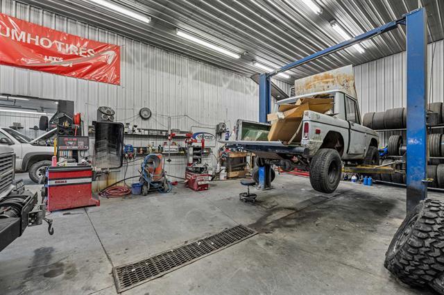 More Photos Of 2000 W Main St, Newcastle Industrial For Sale