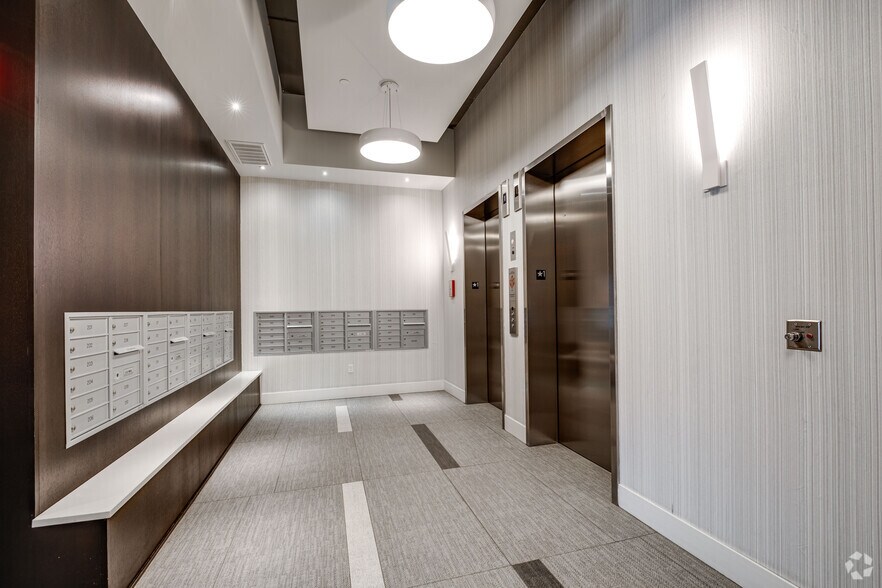 More Photos Of 10 2nd St SE, Minneapolis Apartments For Lease