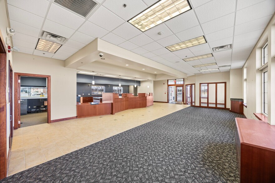 More Photos Of 430 E Mississippi Ave, Elwood Bank For Sale