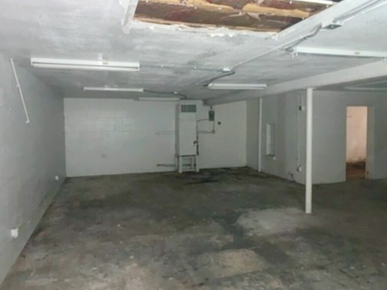 More Photos Of 2170 W Fairbanks Ave, Winter Park Office For Sale