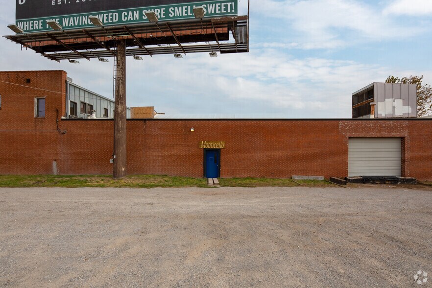 More Photos Of 512 SW 3rd St, Oklahoma City Industrial For Lease