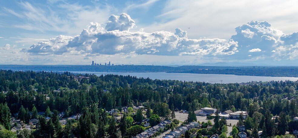 More Photos Of 9825 Willows Rd NE, Redmond Flex For Lease