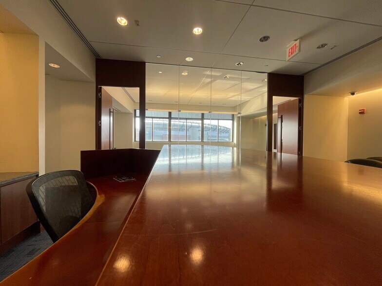 More Photos Of 26 Patriot Pl, Foxborough Office For Sale