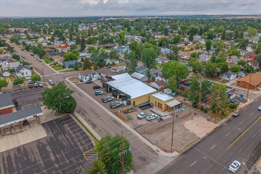 More Photos Of 2200 E 15th St, Cheyenne Flex For Sale