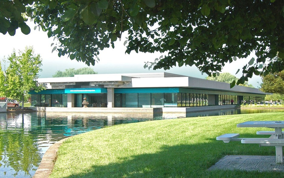 More Photos Of 70 Stony Point Rd, Santa Rosa Office For Lease