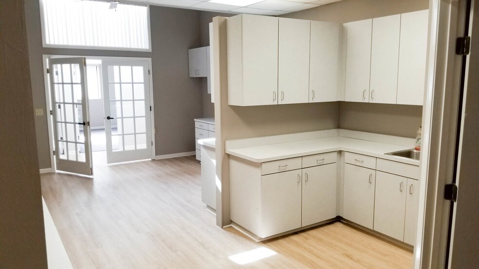 More Photos Of 1034 NW 57th St, Gainesville Medical For Lease