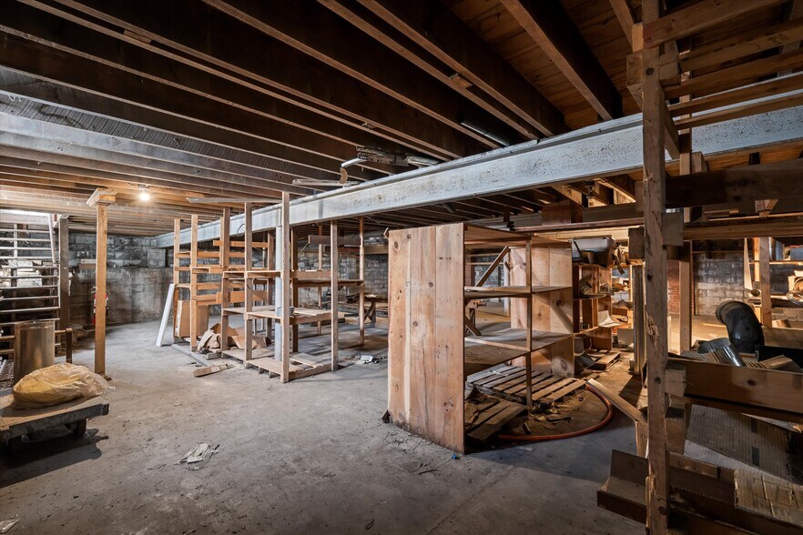 More Photos Of 309 Main St, Emlenton General Retail For Sale