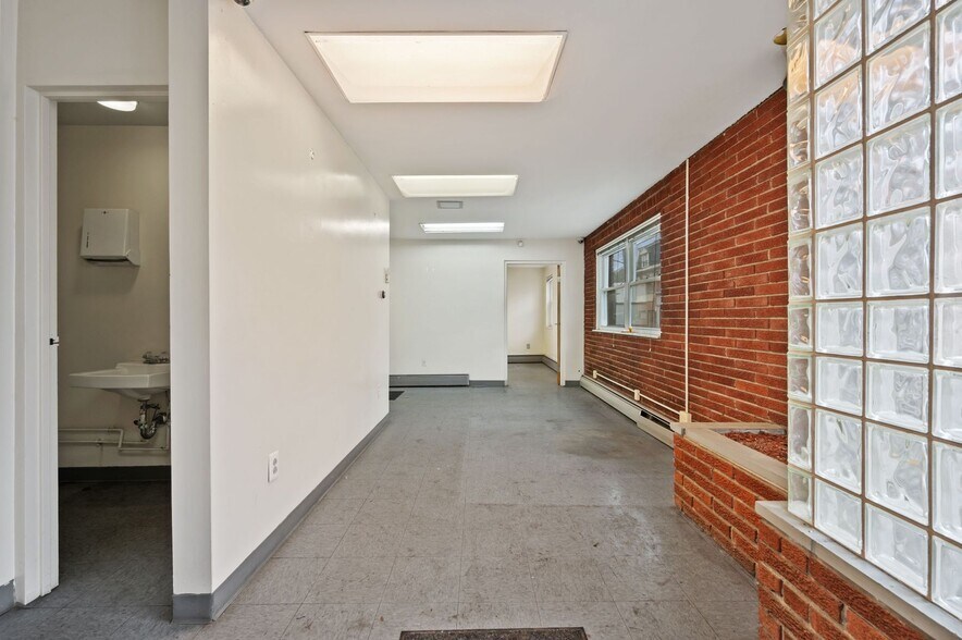 More Photos Of 5335 Butler St, Pittsburgh Storefront Retail Residential For Sale