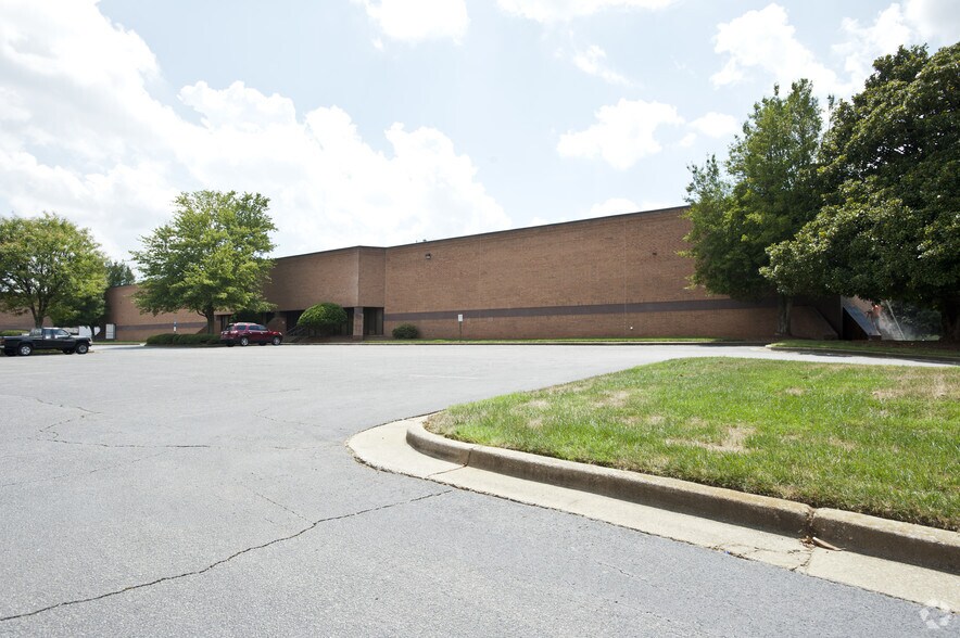 More Photos Of 3000 Pacific Dr, Norcross Warehouse For Lease