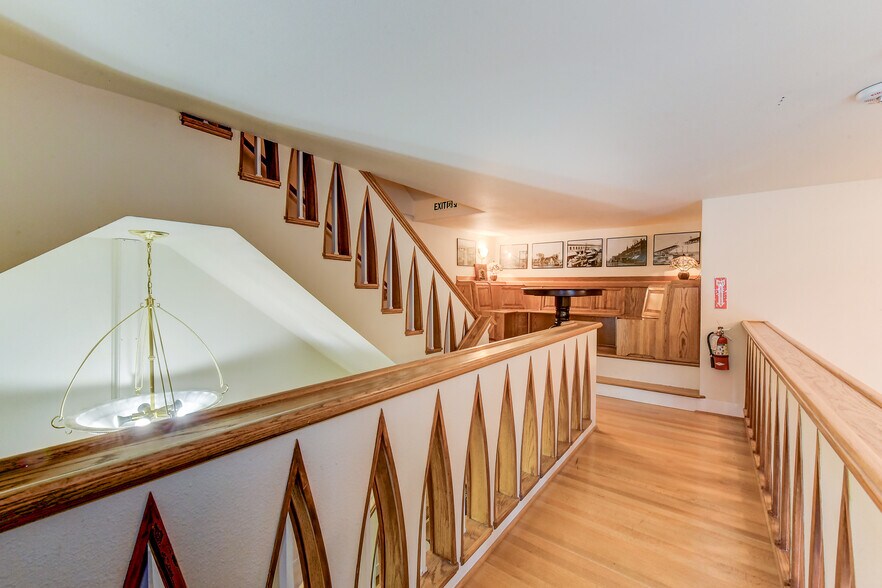 More Photos Of 1313 Washington St, Sumner Religious Facility For Sale