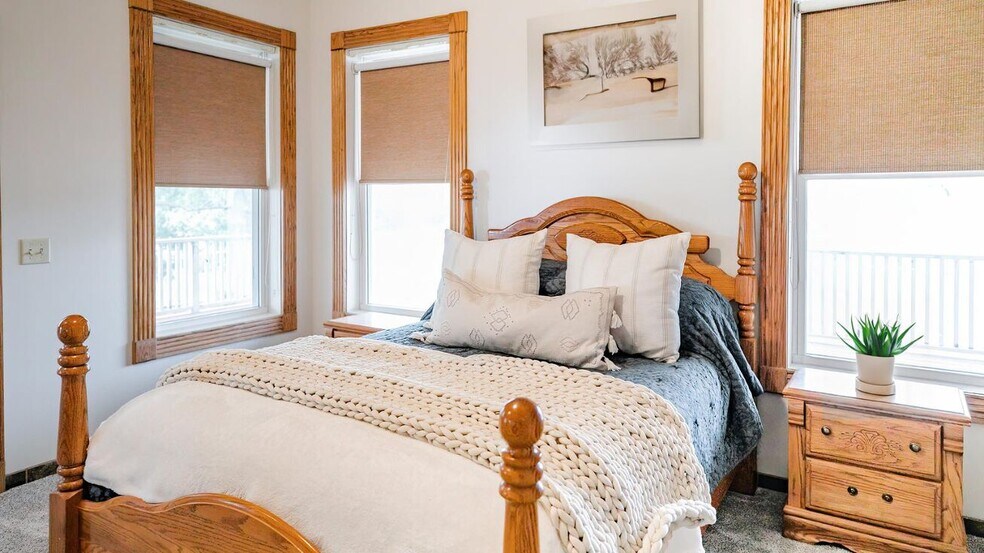 More Photos Of 352 MO-245, Dadeville Horse Stables For Sale