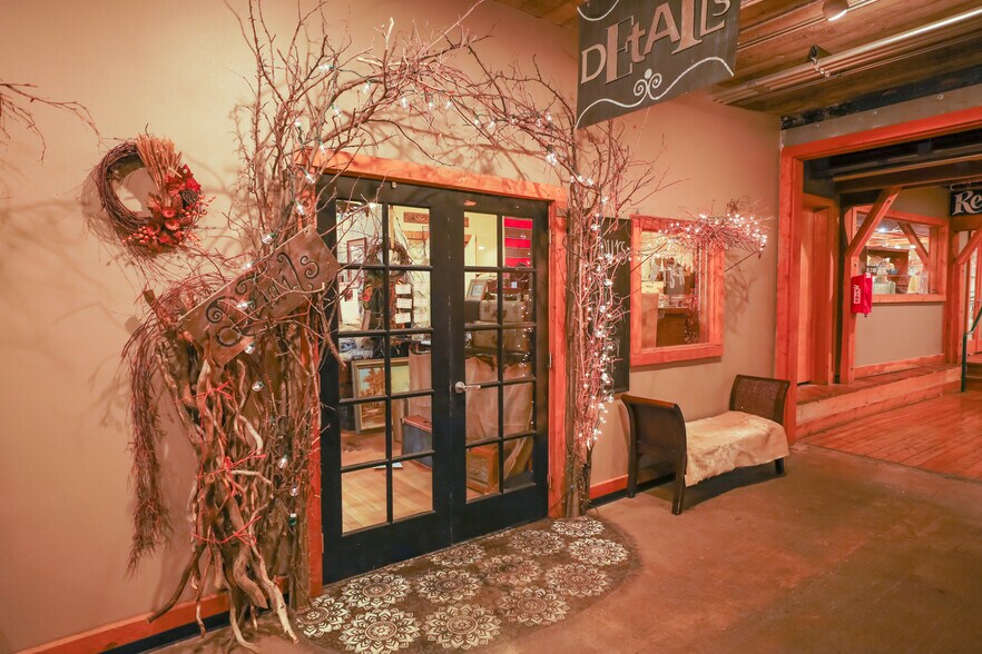 More Photos Of 5110 Tieton Dr, Yakima General Retail For Sale