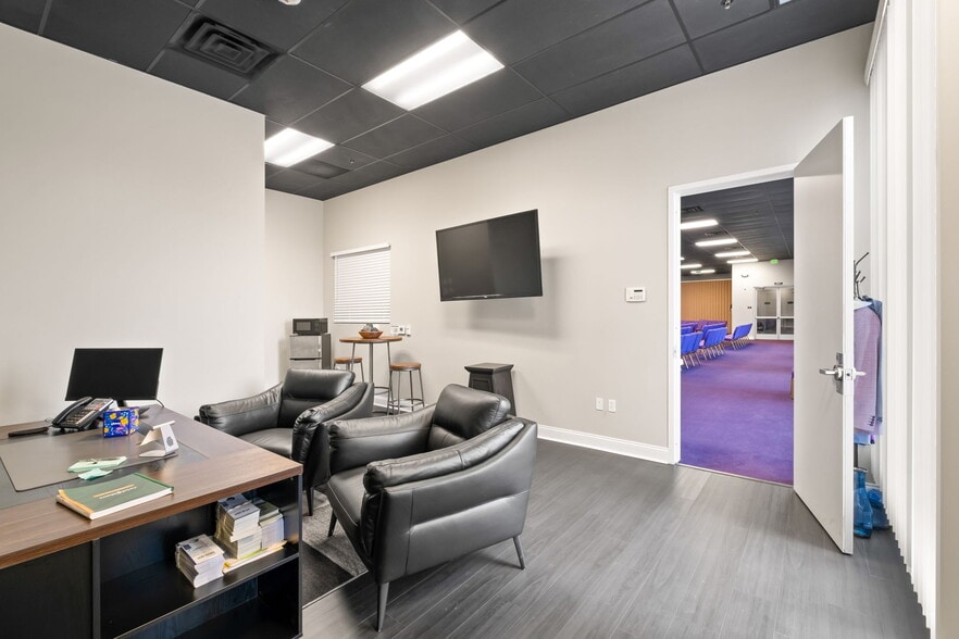 More Photos Of 6830 Lone Tree Way, Brentwood Freestanding For Sale