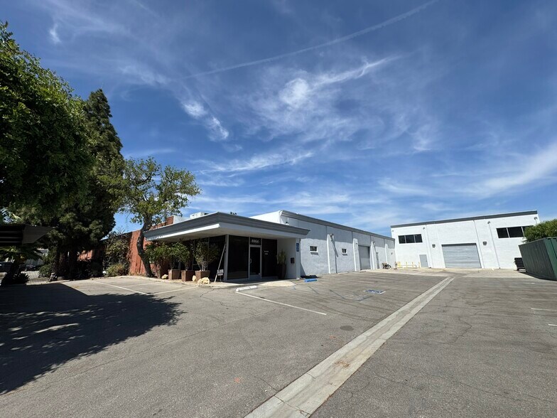 Primary Photo Of 8964 Oso Ave, Chatsworth Warehouse For Sale