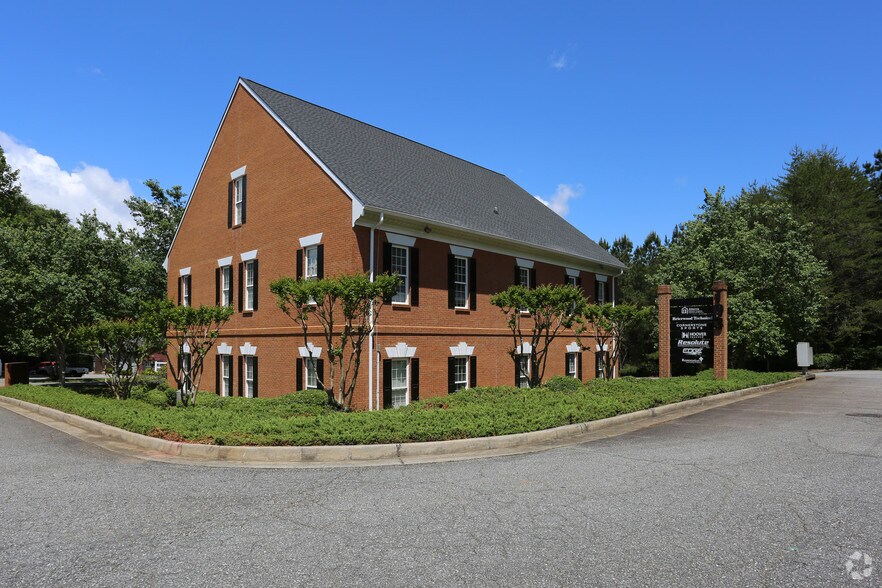 More Photos Of 103 Springfield Center Dr, Woodstock Office For Lease