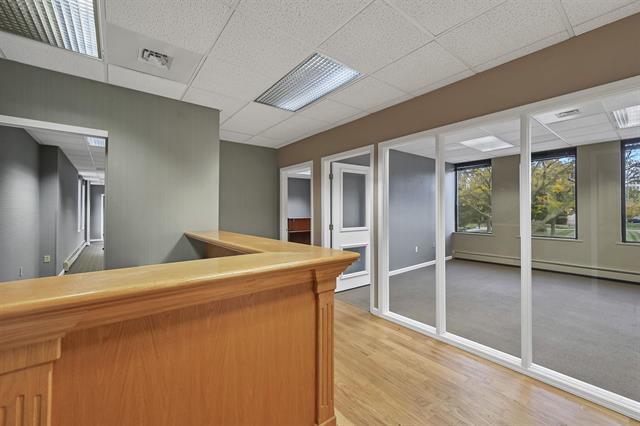More Photos Of 414 E Walnut St, Green Bay Office For Sale
