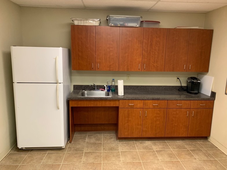 More Photos Of 104 N 9th St, Alderson Warehouse For Sale