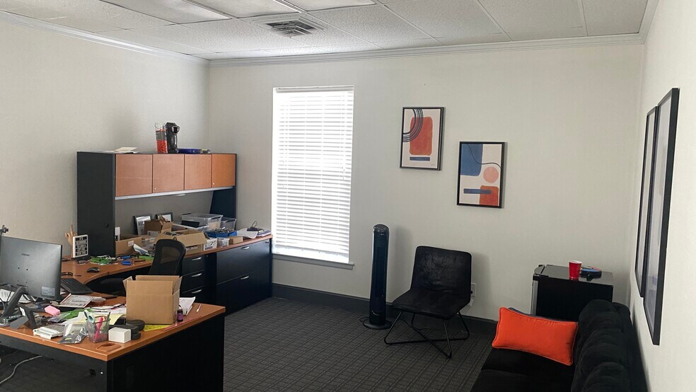 More Photos Of 3131 Westinghouse Blvd, Charlotte Flex For Lease