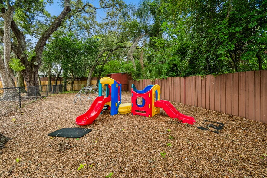 More Photos Of 4001 Skipper Rd, Tampa Schools For Sale