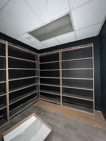 More Photos Of 3233 Ampere Ave, Bronx Storefront Retail Residential For Sale