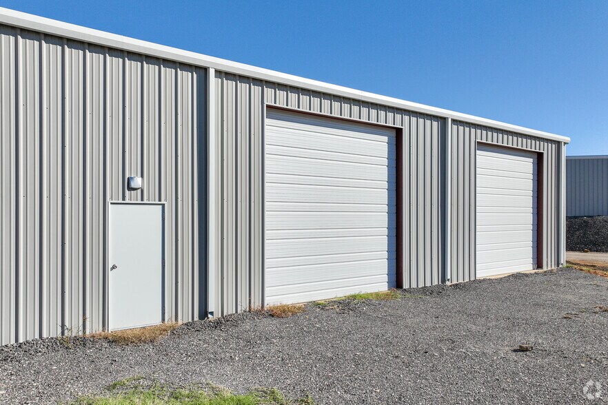 More Photos Of 5640 Eden Rd, Kennedale Unknown For Lease