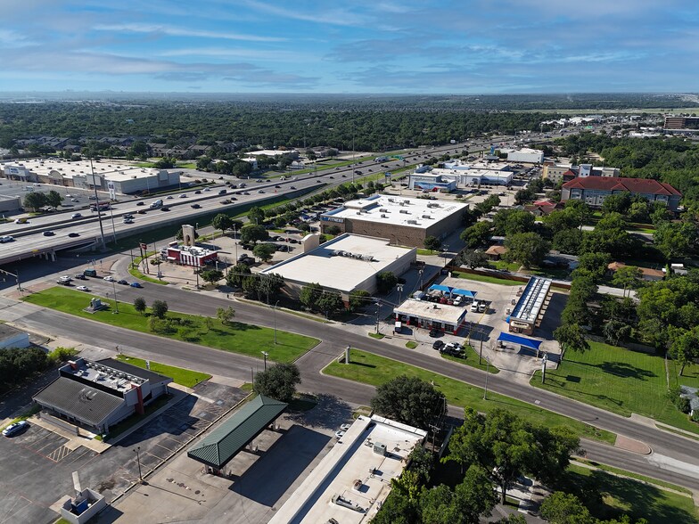 More Photos Of 747 NE Loop 820, Hurst Freestanding For Sale