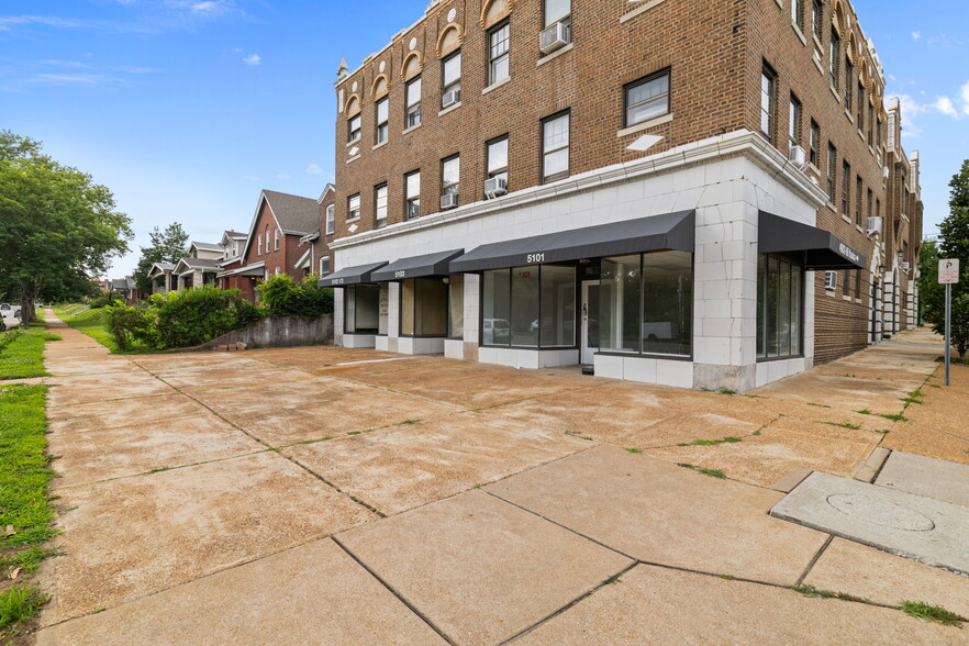 More Photos Of 5101 S Kingshighway Blvd, Saint Louis Apartments For Lease