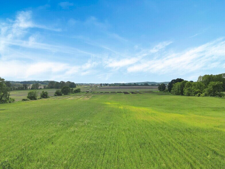 More Photos Of 11559 Somerset rd, Thornville Land For Sale