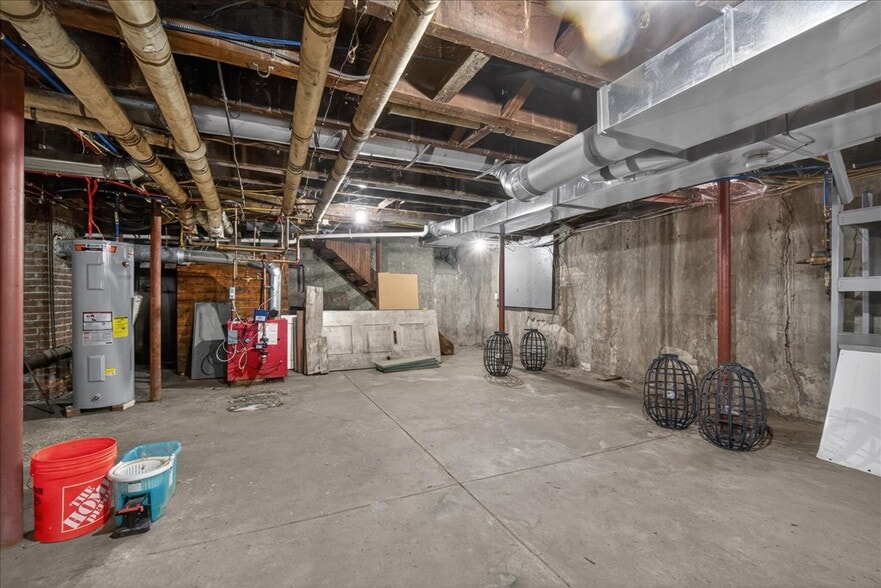 More Photos Of 30 White St, Cohoes Office For Sale