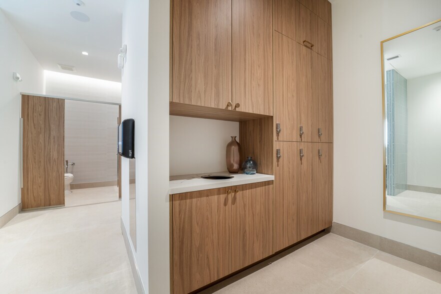More Photos Of 1340 S Dixie Hwy, Coral Gables Apartments For Lease