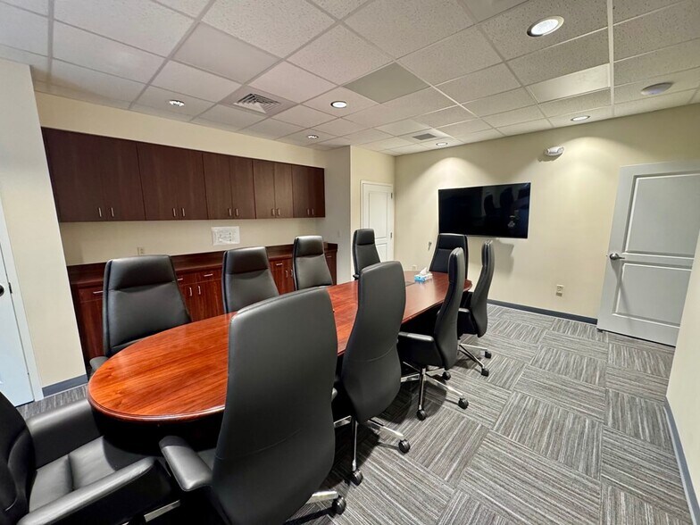 More Photos Of 172 Luds Way, Dothan Office For Lease