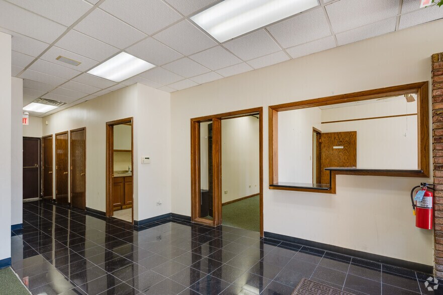 More Photos Of 12021 S Harlem Ave, Palos Heights Medical For Sale